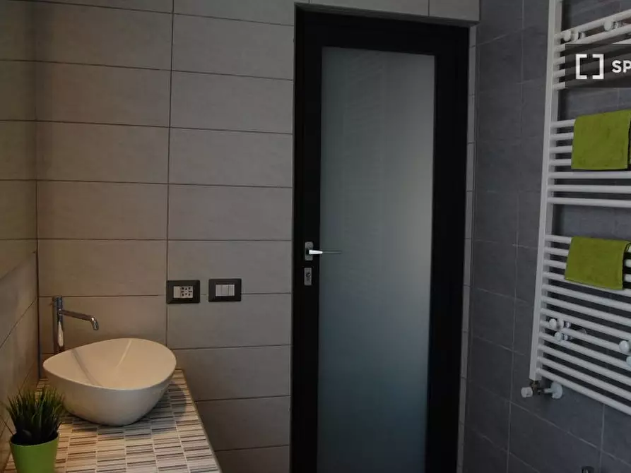 Immagine 5 di Ufficio in affitto  in Via Alberto Amerani a Roma