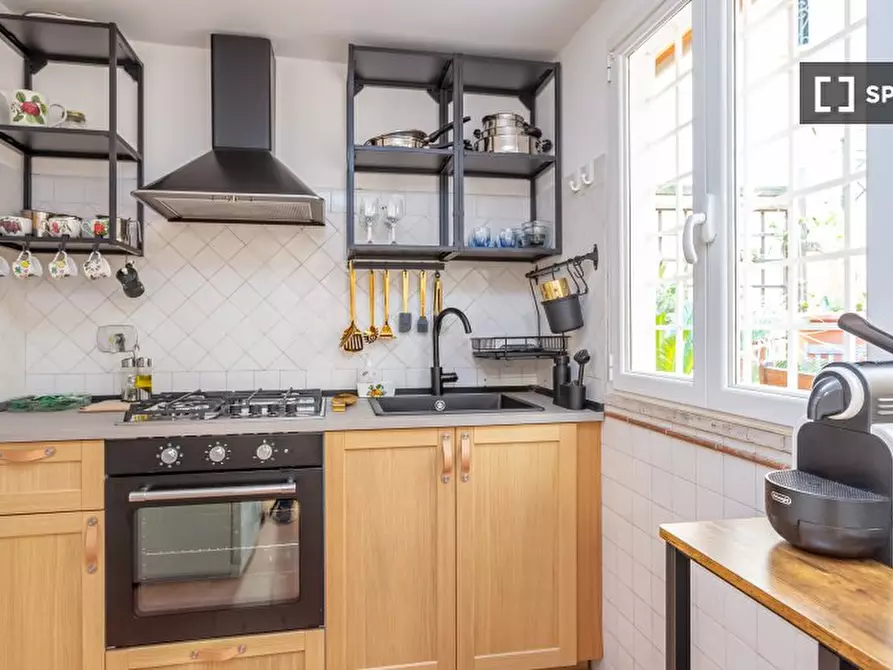 Immagine 11 di Appartamento in affitto  in Piazza Regina Margherita a Roma