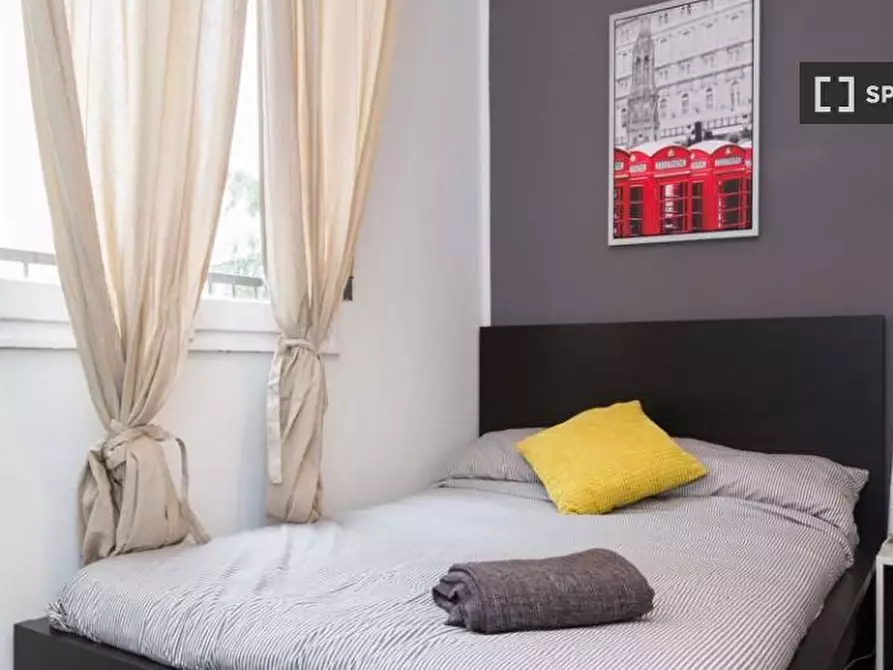 Immagine 2 di Camera condivisa in affitto  in Via Bartolomeo D'Alviano a Milano