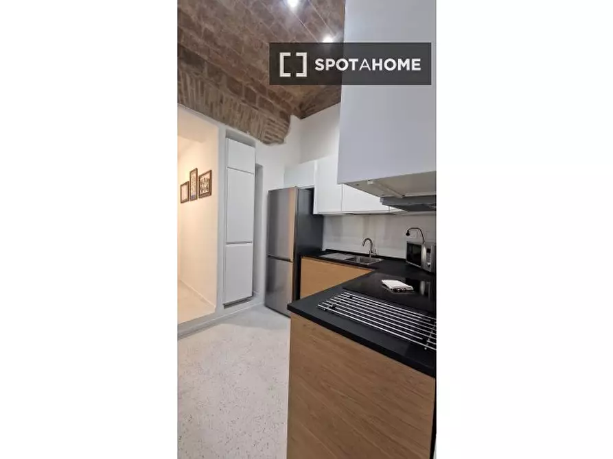 Immagine 7 di Appartamento in affitto  in Via della Mola Dei Fiorentini a Roma