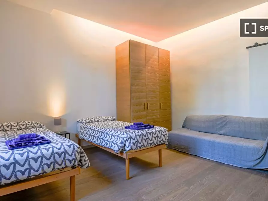 Immagine 1 di Appartamento in affitto  in Via Francesco Caracciolo a Firenze