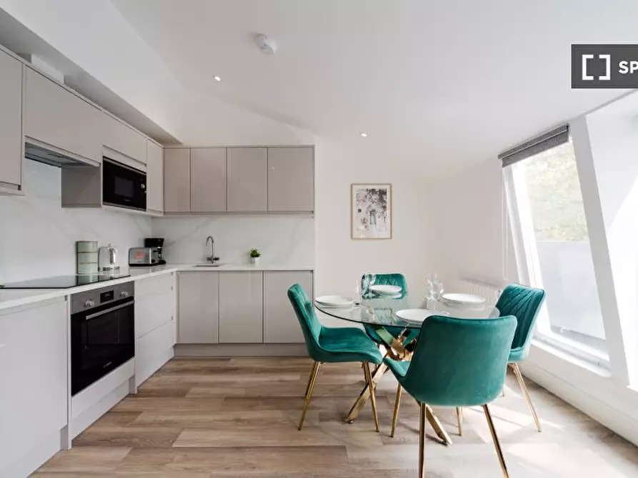 Immagine 3 di Appartamento in affitto  in Sussex Gardens a Paddington