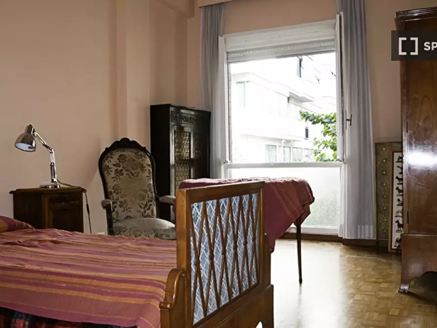 Immagine 4 di Camera condivisa in affitto  in Via Cinigiano a Roma