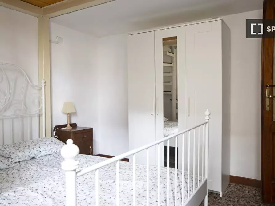 Immagine 17 di Appartamento in affitto  in V.le Giovanni Milton a Firenze