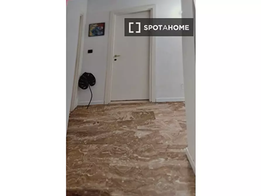 Immagine 11 di Camera condivisa in affitto  in Viale Europa a Brescia