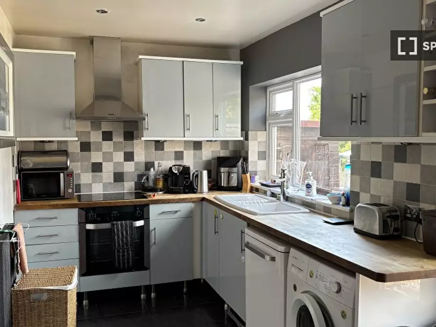 Immagine 8 di Appartamento in affitto  in Somerset Ave a Kingston Upon Thames