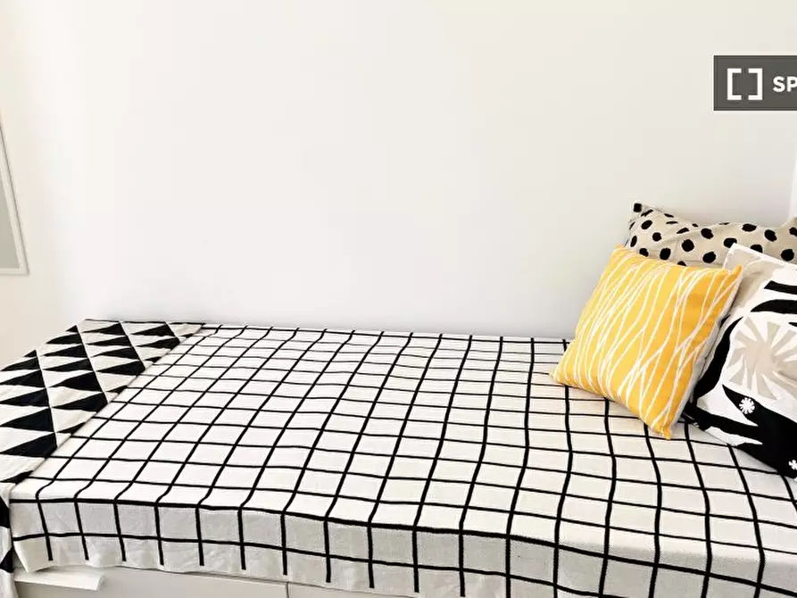 Immagine 3 di Camera condivisa in affitto  in VIA Q. SELLA (4) a Firenze