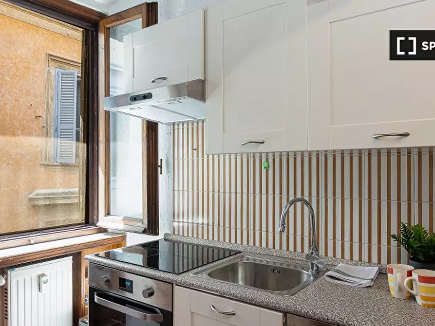 Immagine 12 di Appartamento in affitto  in Via dell'Arco della Ciambella a Roma