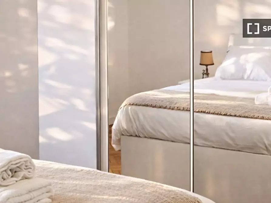 Immagine 12 di Appartamento in affitto  in Viale Cassala a Milano