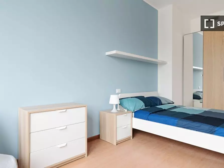 Immagine 3 di Camera condivisa in affitto  in Via Ernesto Breda a Milano