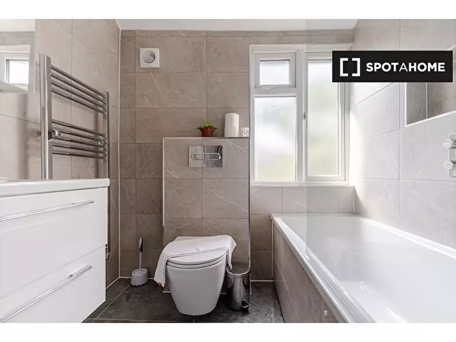 Immagine 3 di Appartamento in affitto  in Flat C a Lambeth