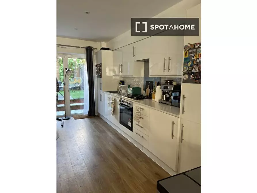 Immagine 2 di Appartamento in affitto  in Chilton Ave a Ealing
