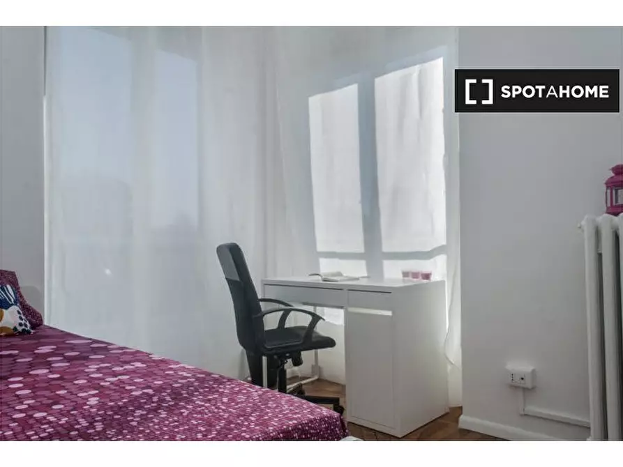Immagine 2 di Camera condivisa in affitto  in Via Aldo Barbaro a Torino