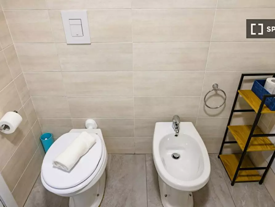 Immagine 15 di Appartamento in affitto  in Corso Meridionale a Napoli