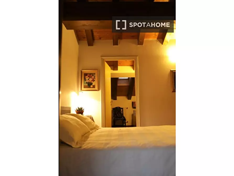 Immagine 17 di Appartamento in affitto  in Via Galliera a Bologna