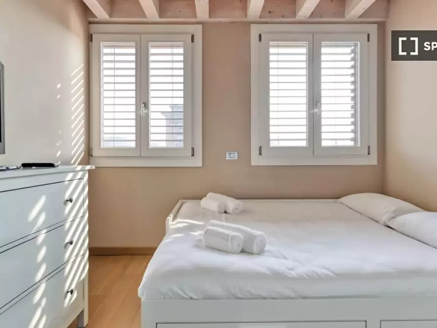 Immagine 6 di Appartamento in affitto  in Via Giovanni Segantini a Milano