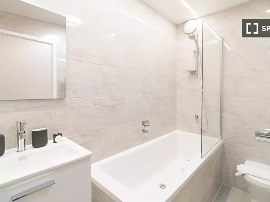 Immagine 6 di Appartamento in affitto  in Queens Rd a Walthamstow
