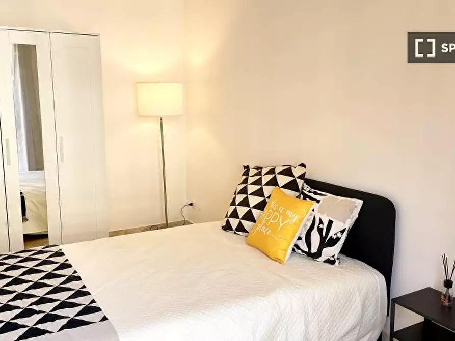 Immagine 4 di Camera condivisa in affitto  in VIA CADUTI DI CEFALONIA a Firenze