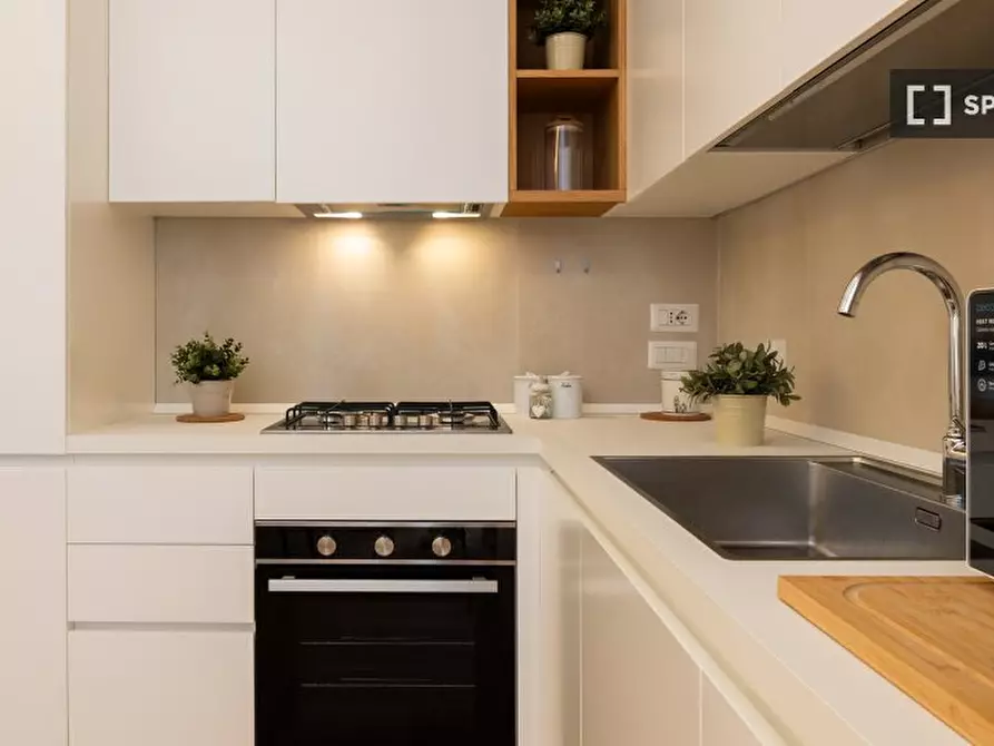 Immagine 15 di Appartamento in affitto  in Via Appiano a Roma