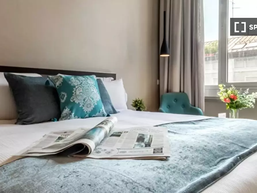 Immagine 6 di Appartamento in affitto  in Via Spadari a Milano