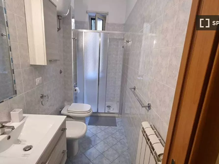 Immagine 9 di Camera condivisa in affitto  in Via Pompeo Magno n. a Casandrino