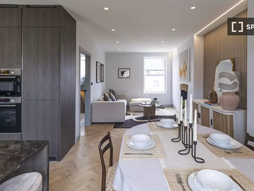 Immagine 9 di Appartamento in affitto  in Ashmore Rd a Paddington