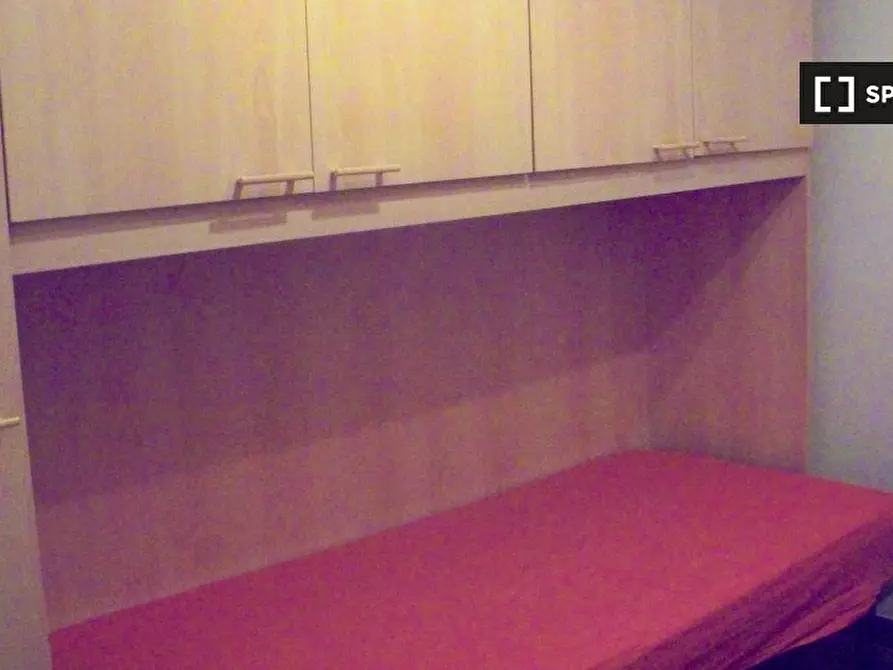 Immagine 18 di Camera condivisa in affitto  in Via di Santa Croce a Genova