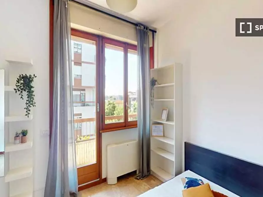 Immagine 2 di Camera condivisa in affitto  in Via Giuseppe Frua a Milano