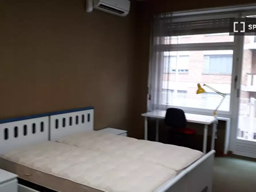 Immagine 3 di Camera condivisa in affitto  in Via Federico Paolini a Torino
