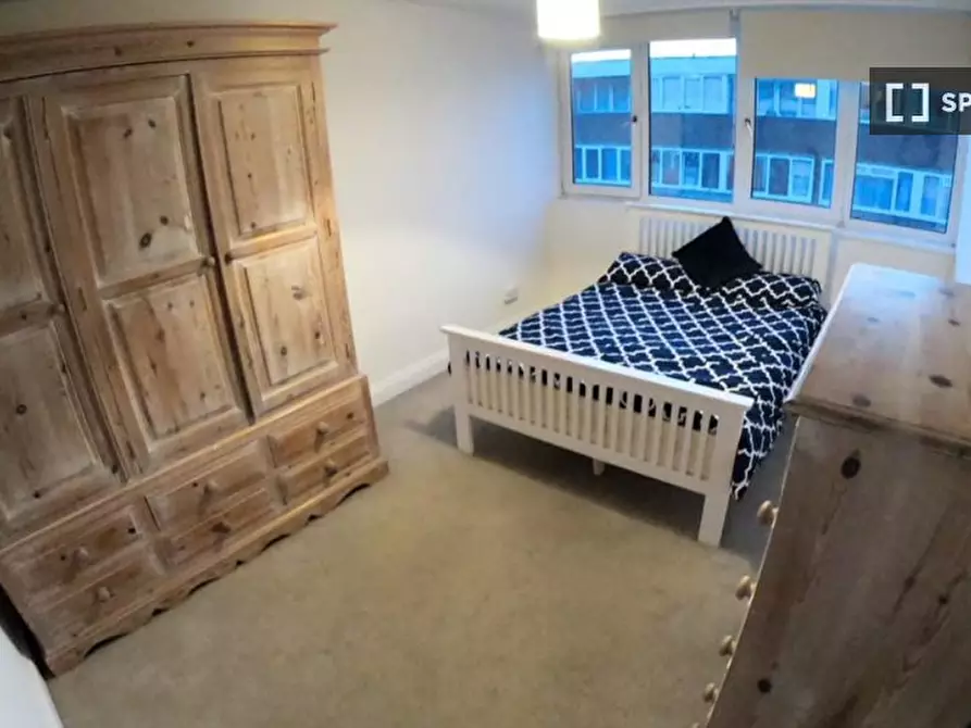 Immagine 3 di Camera condivisa in affitto  in INWORTH WALK a Islington