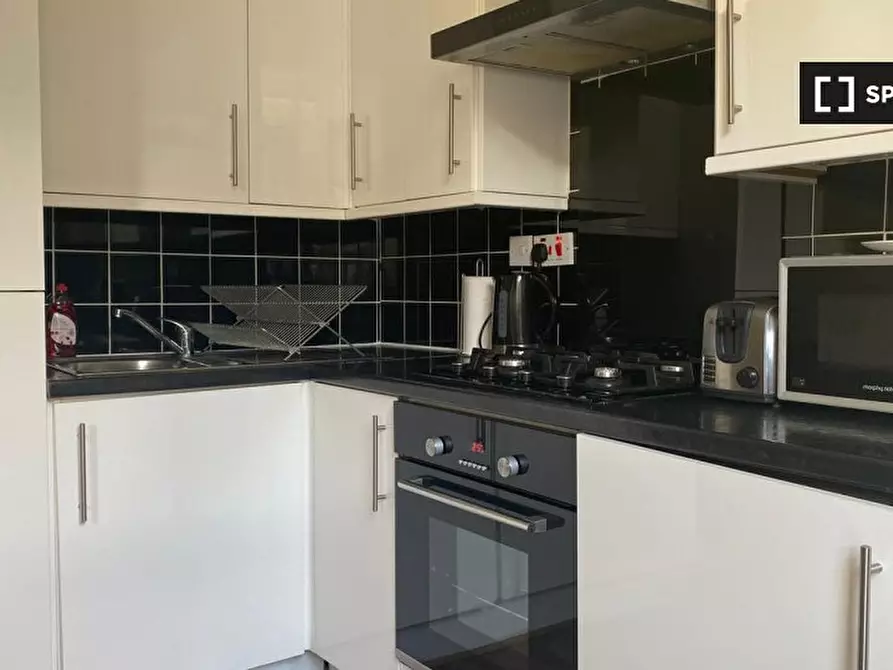 Immagine 4 di Appartamento in affitto  in Pratt St a Camden Town