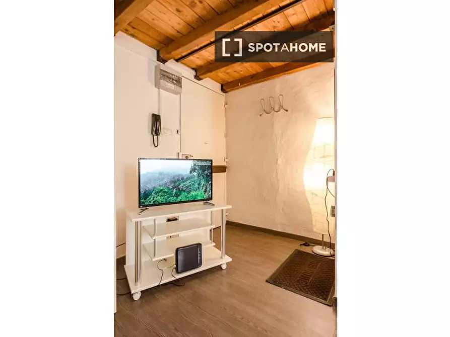 Immagine 10 di Ufficio in affitto  in Via Sant'Apollonia a Bologna