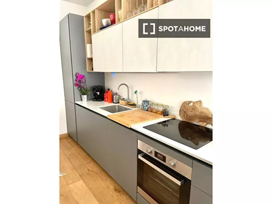 Immagine 8 di Appartamento in affitto  in Via Ugo Bassi a Milano