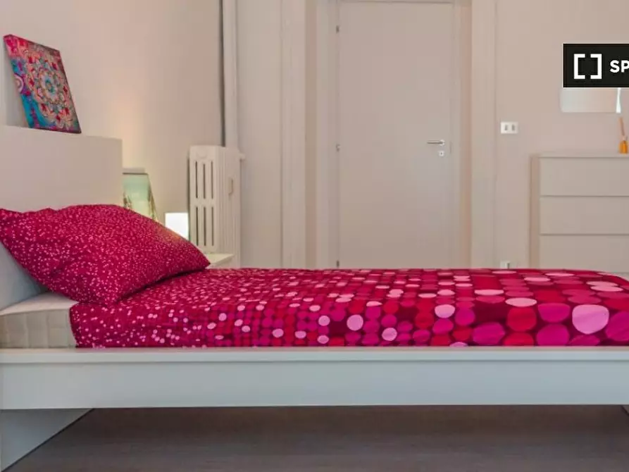 Immagine 6 di Camera condivisa in affitto  in Piazza Emanuele Filiberto a Torino