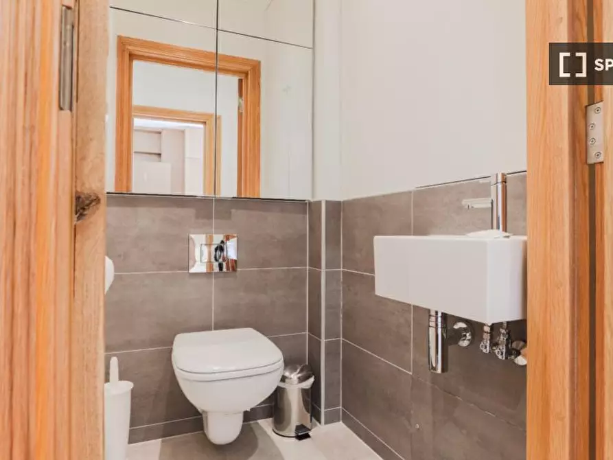 Immagine 10 di Ufficio in affitto  in Monument St a 