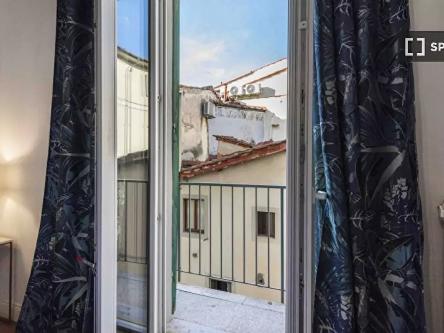 Immagine 19 di Appartamento in affitto  in Borgo S. Frediano a Firenze