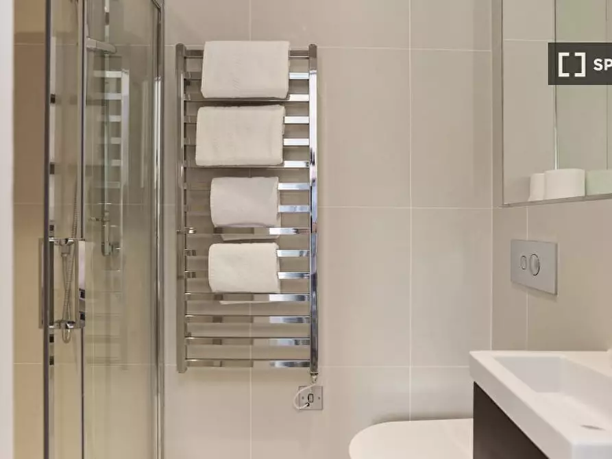 Immagine 17 di Appartamento in affitto  in flat a Hounslow