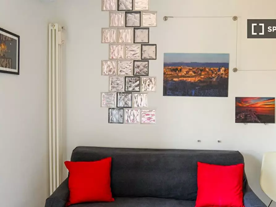 Immagine 1 di Appartamento in affitto  in Via dei Bichi a Roma