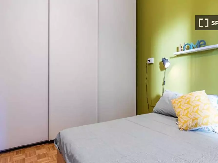 Immagine 2 di Camera condivisa in affitto  in Via Del Reno Milan a Milano