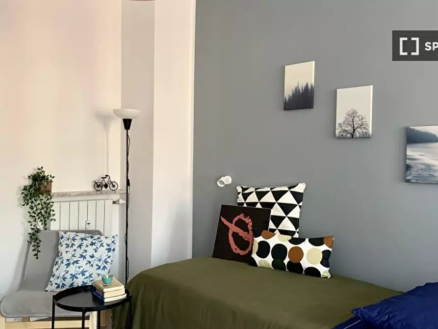 Immagine 2 di Camera condivisa in affitto  in Corso Peschiera n. a Torino