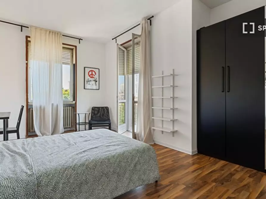 Immagine 3 di Camera condivisa in affitto  in Corso Di Porta Romana/A a Milano