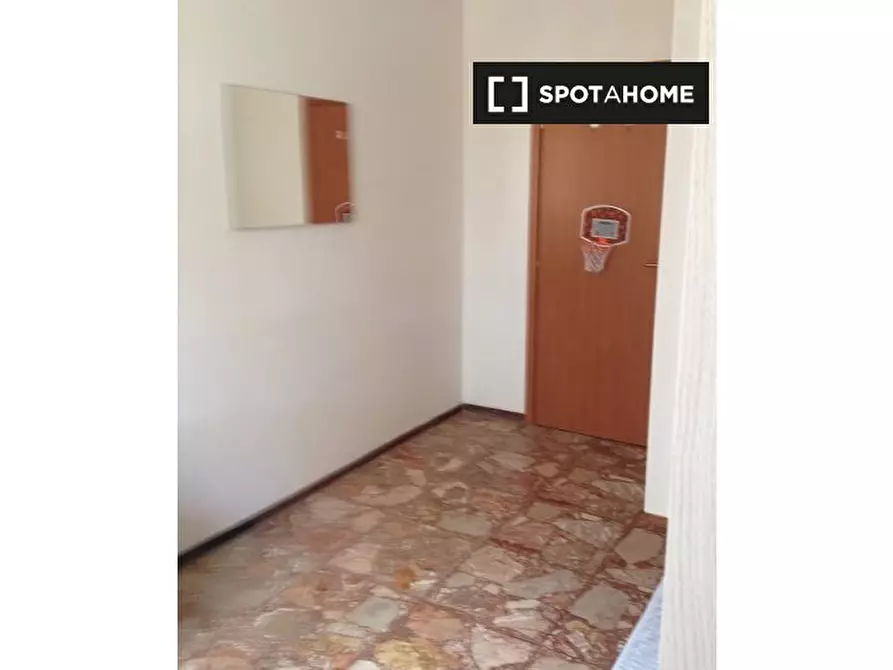 Immagine 3 di Camera condivisa in affitto  in Via Stalingrado/7, 40128 Bologna BO, Italy a Bologna