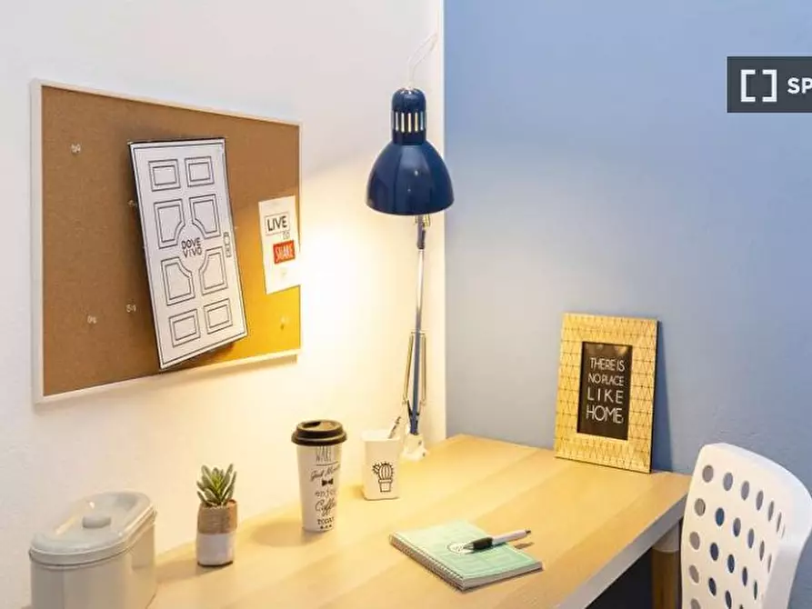 Immagine 2 di Camera condivisa in affitto  in Via Giovanni Paisiello a Milano