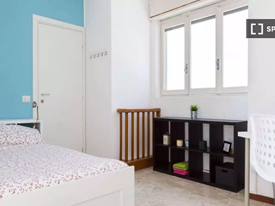 Immagine 2 di Camera condivisa in affitto  in Via Dei Salici Milan a Milano