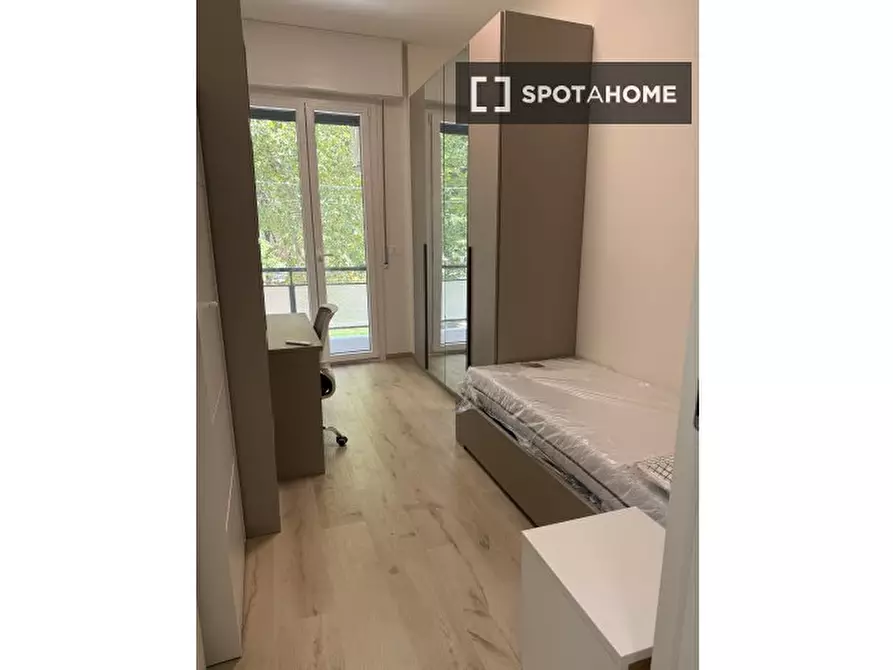 Immagine 1 di Camera condivisa in affitto  in Via Tommaso Salvini a Bologna
