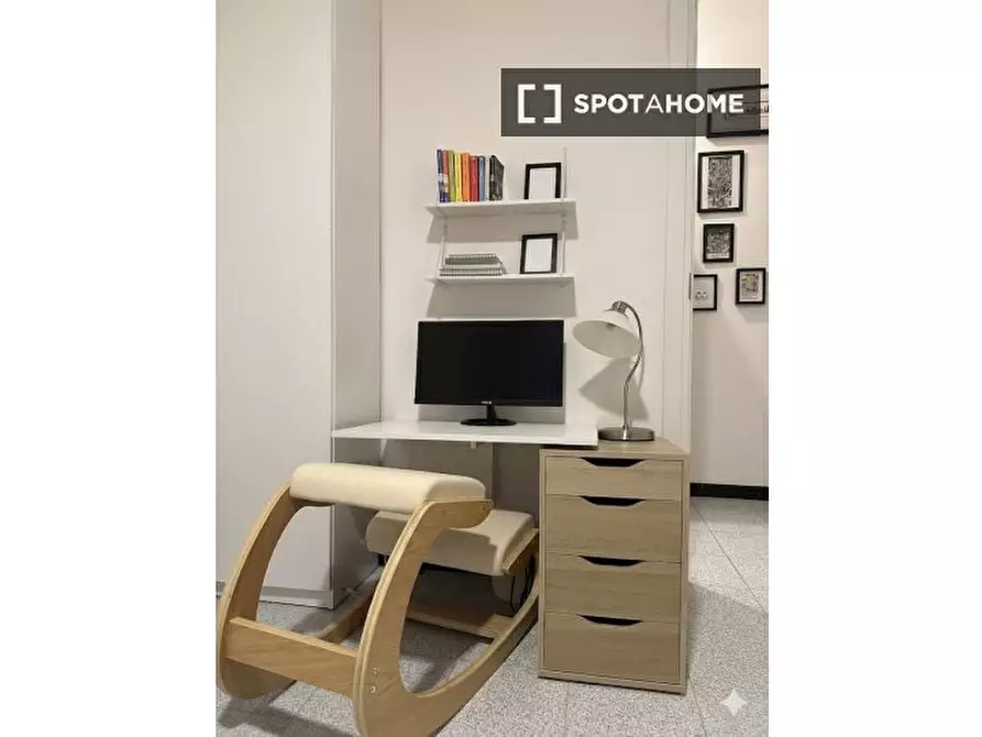 Immagine 18 di Appartamento in affitto  in Via Ivrea a Roma