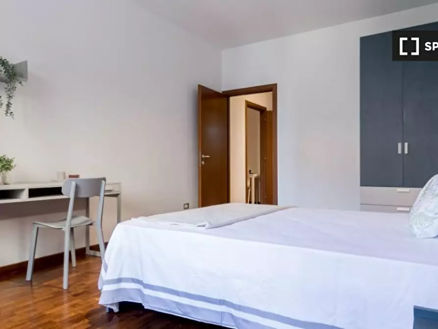 Immagine 2 di Camera condivisa in affitto  in Via Luciano Zuccoli a Milano