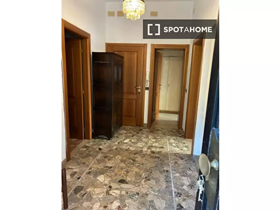 Immagine 5 di Appartamento in affitto  in Via Fratelli Gruppi a Bologna