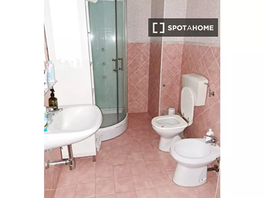 Immagine 6 di Camera condivisa in affitto  in Via Antonio Aldini a Milano