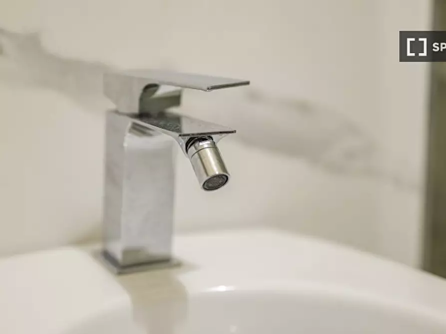 Immagine 11 di Ufficio in affitto  in Nicola a Milano